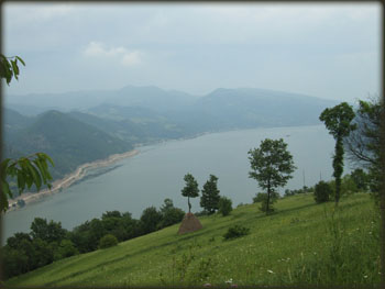 Dunav - pogled pri spustu sa oka Njalte ka Lepenskom Viru