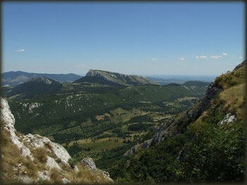 Stol sa grebena Velikog Krša