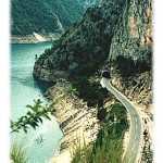 A 30-tak km dalje Pivsko jezero, najzelenija voda u zemlji, zelenija i od Jadrana
