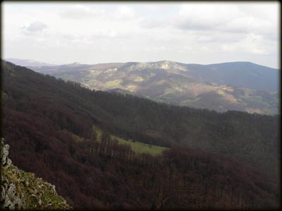 Pogled sa grebena Beljanice ka Straži
